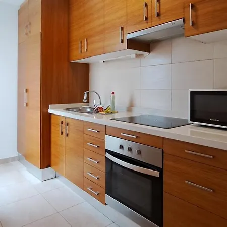 Flatguest Urbancenter Obispo Rabadan 2 Hab شقة