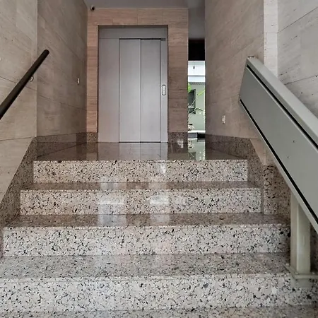 Flatguest Urbancenter Obispo Rabadan 2 Hab شقة